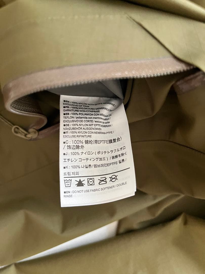 ARC'TERYX Beta SL Sサイズ ダークモス カーキ オリーブ