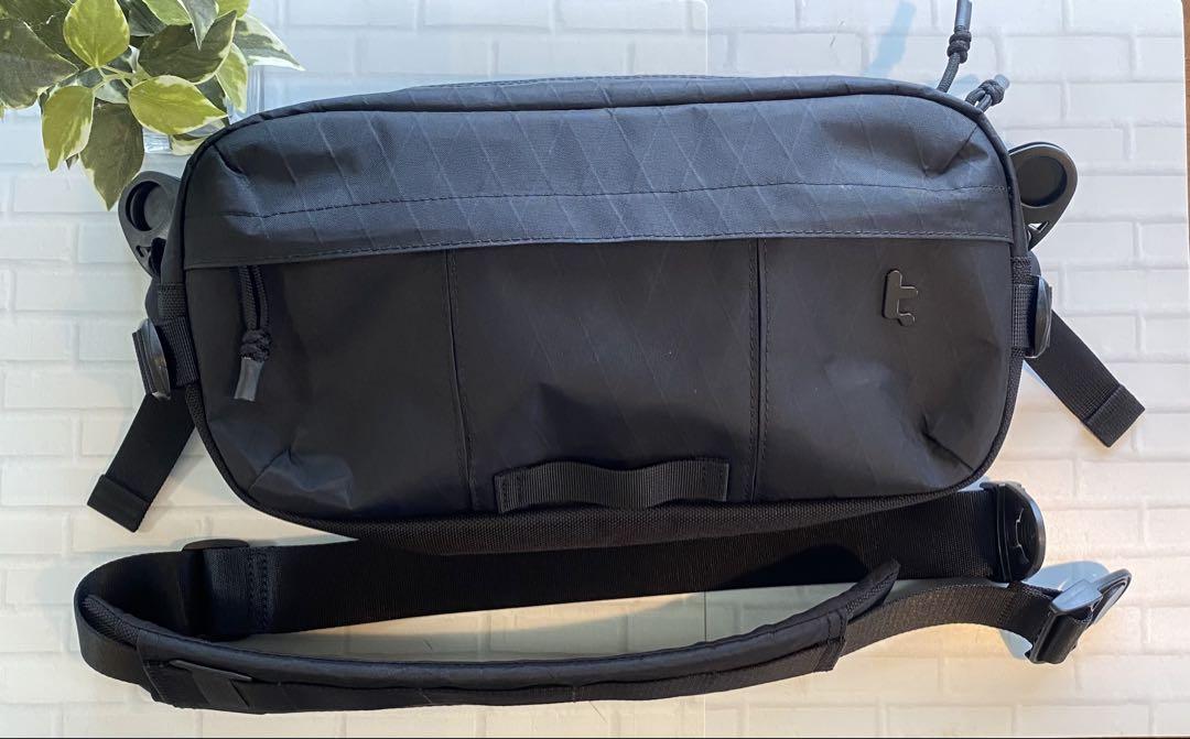 【美品】tomtoc X-Pac ブラック メッセンジャーバッグ❤︎5.5L大容量