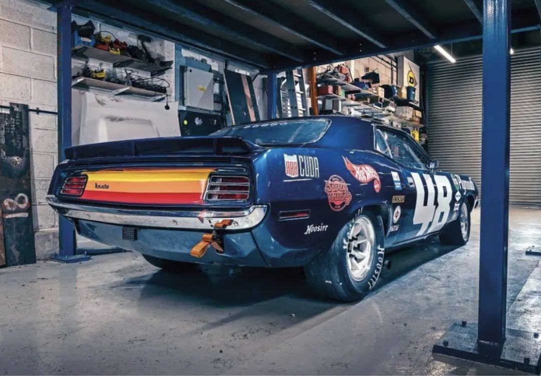 ホットウィール 70 ダッジ プリムス バラクーダ 未開封 紺 AAR 限定品