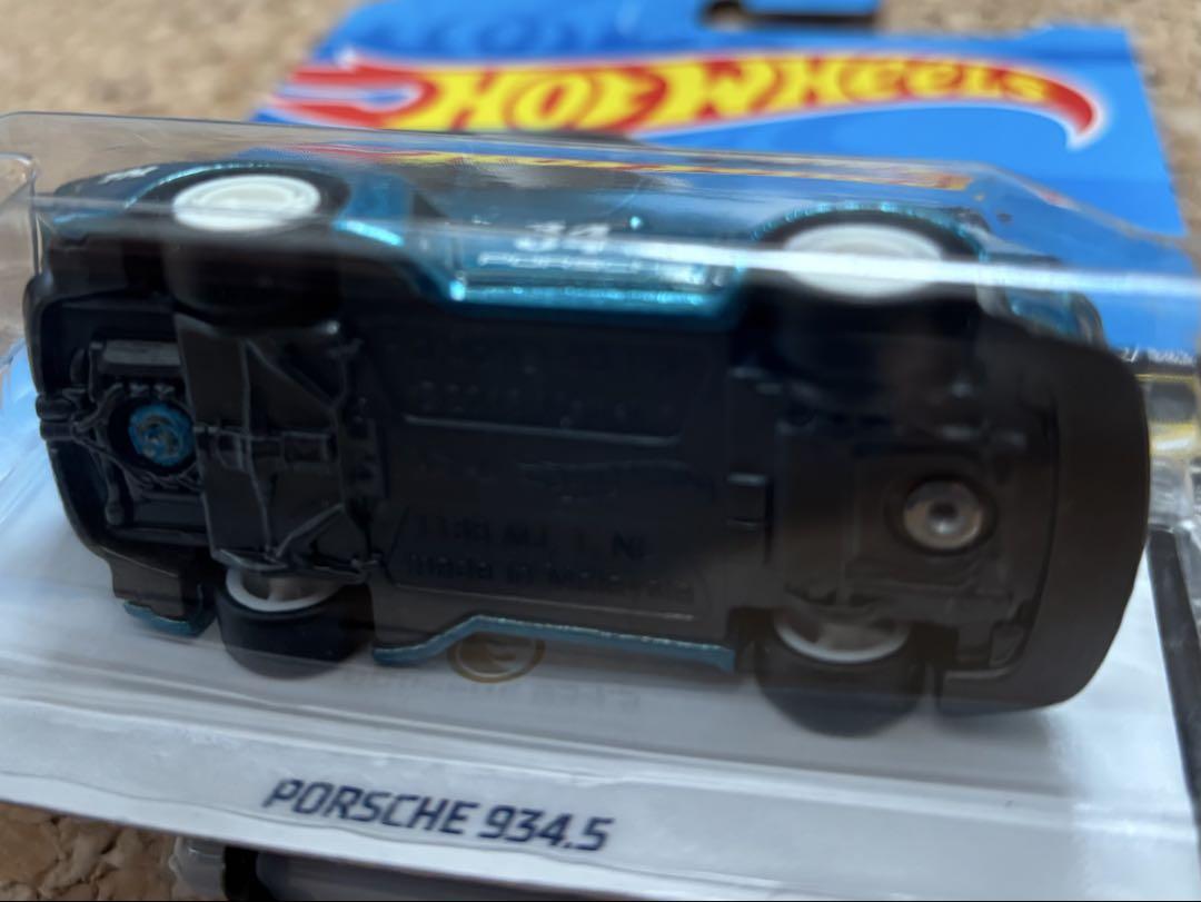 ホットウィール スーパートレジャーハント Porsche 934.5
