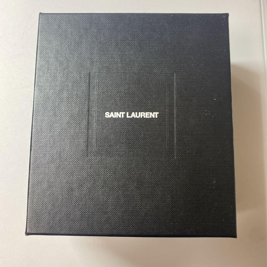 SAINT LAURENT