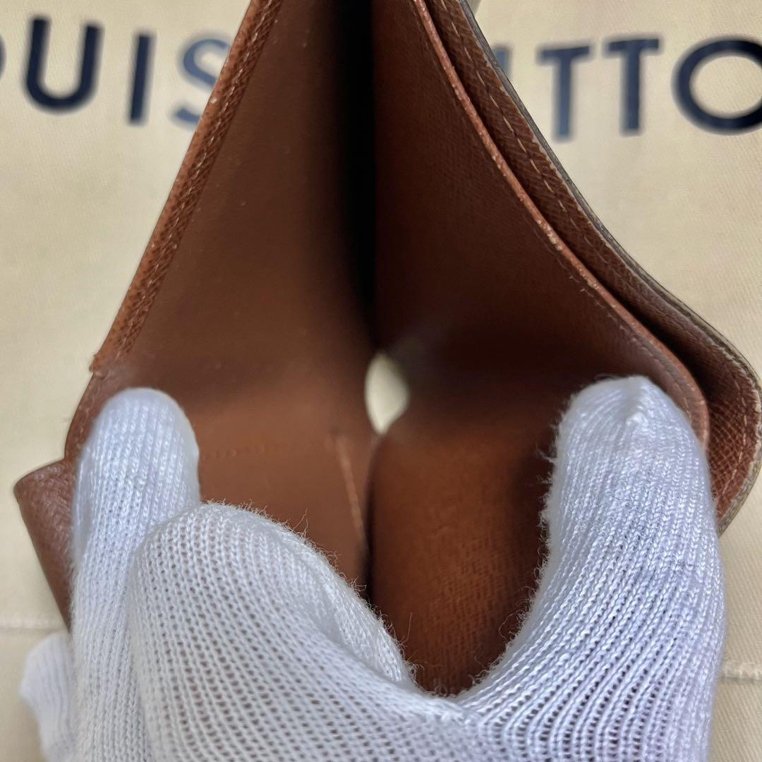 LOUIS VUITTON 二つ折り財布　モノグラム　ポルトフォイユ・マルコ