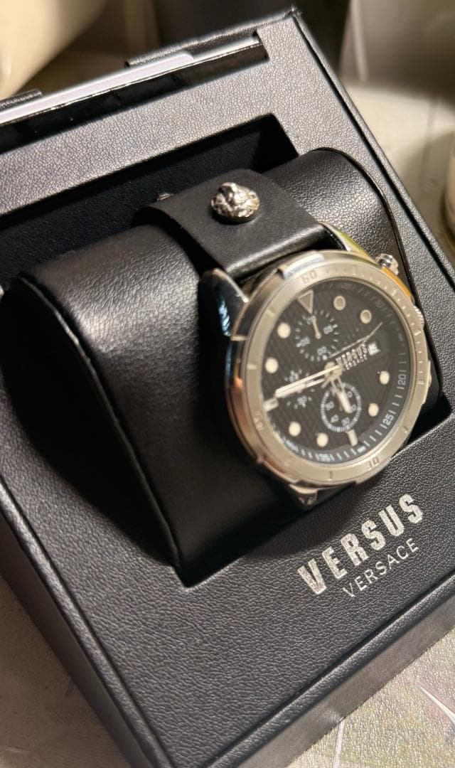 VERSUS クォーツ腕時計 ブラック VERSUS クォーツ腕時計 ブラック