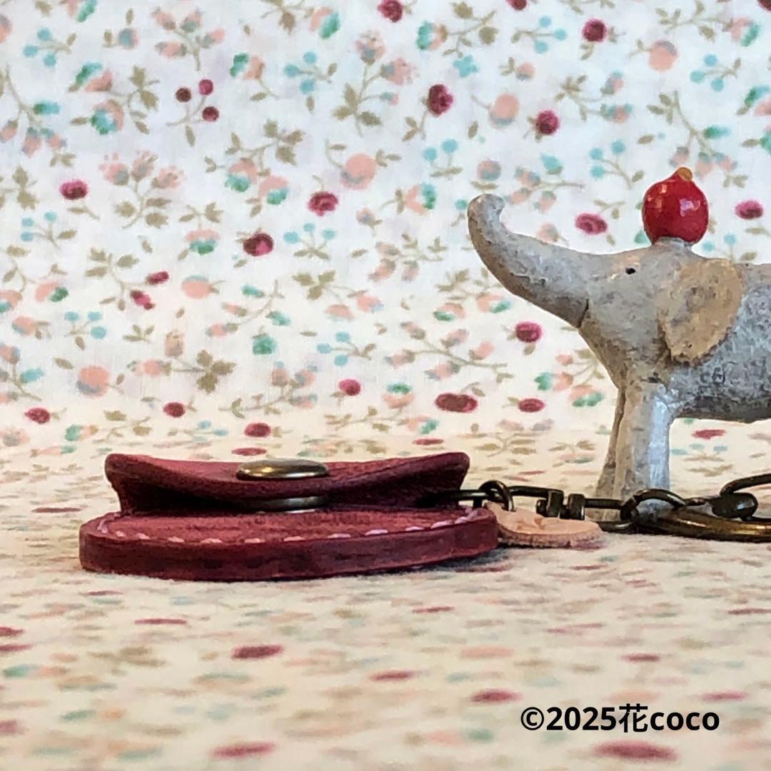 ❇︎ワイン❇︎コインが入る本革のキーホルダー