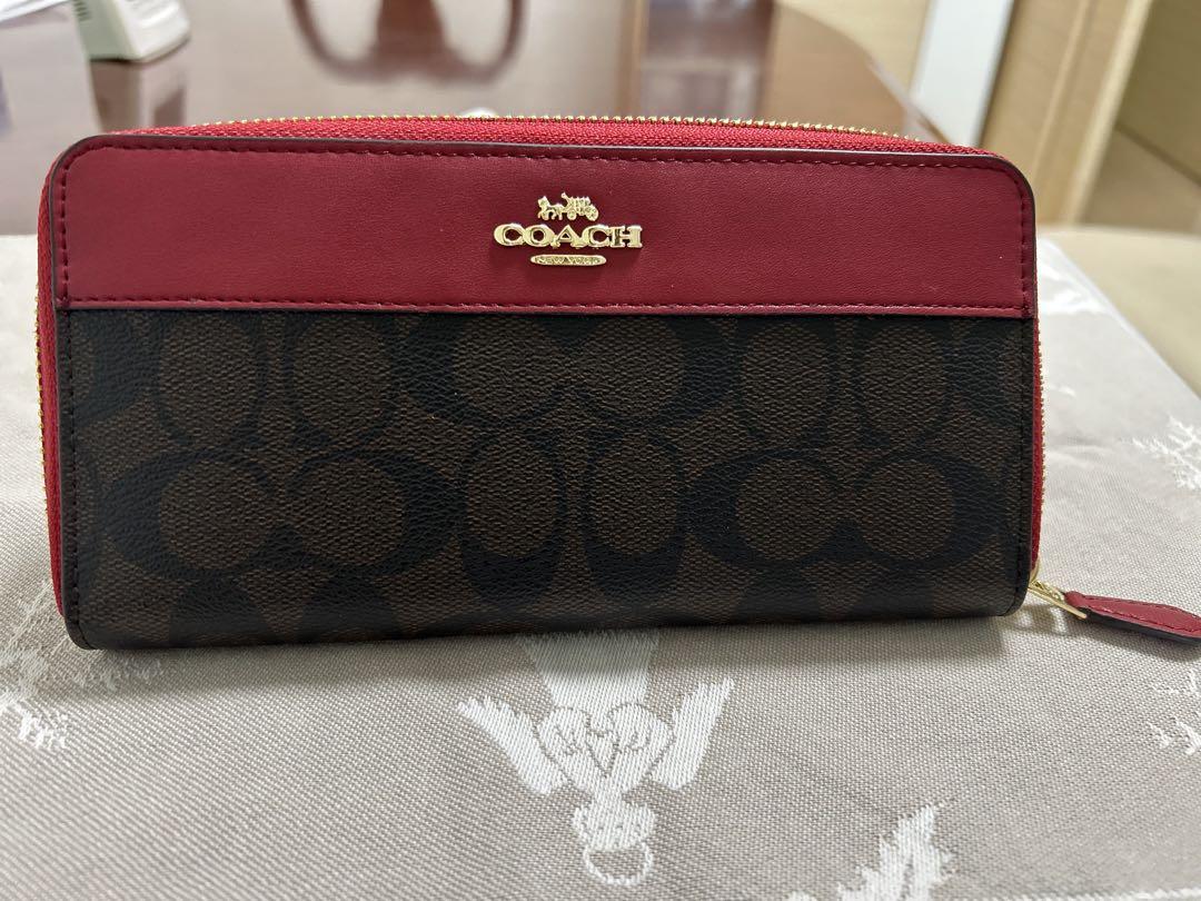 コーチ　ラウンドジップ　長財布