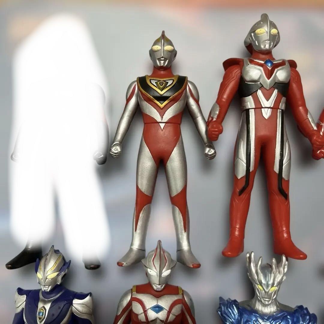 ウルトラマン　ソフビ　34体＋1体追加 Amazon.co.jp: ウルトラマン ウルトラヒーローシリーズ EX
