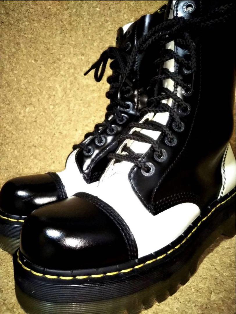 Dr.MARTENS】CRAZY BOMB2 10ホール
