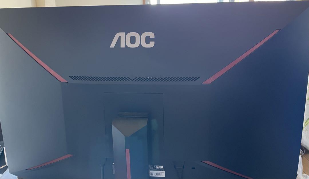AOC 湾曲モニター　31.5インチ