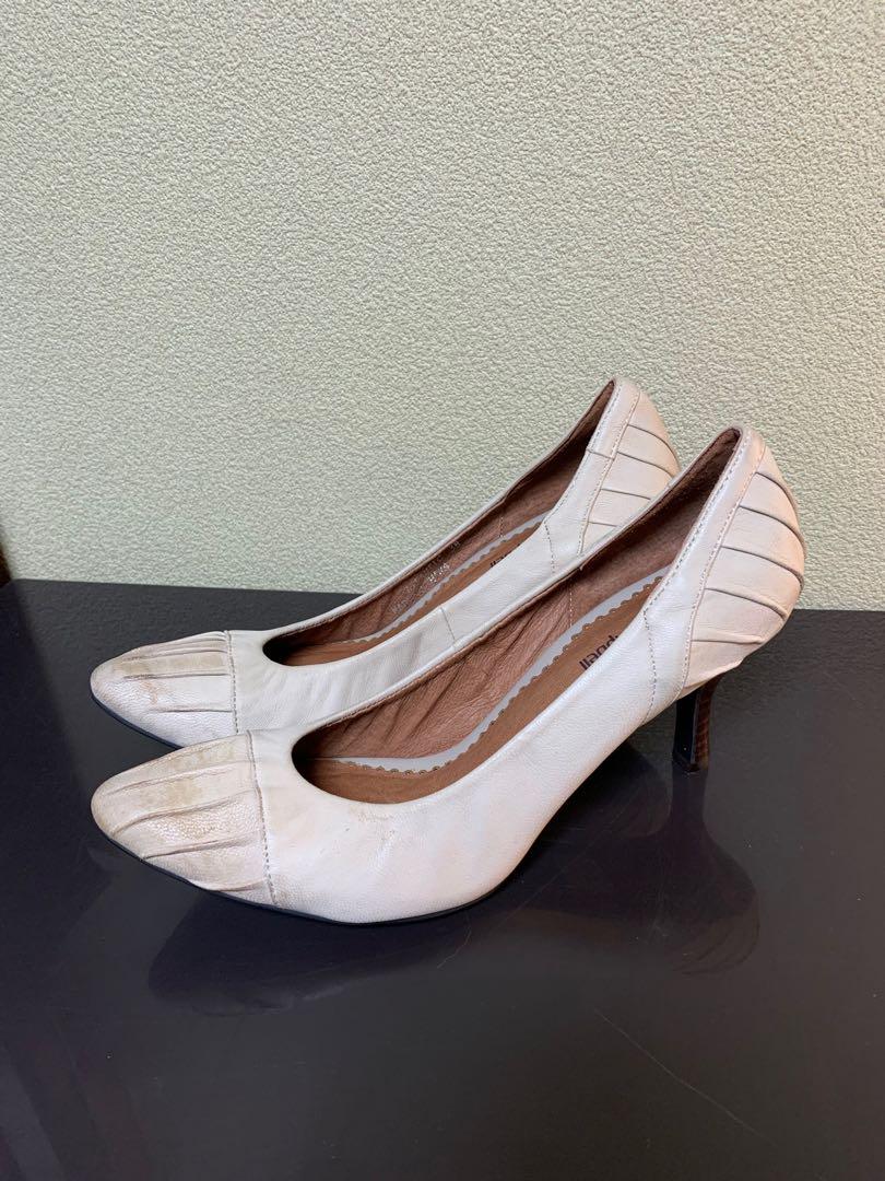 新品 jeffreycampbell ホワイト ベージュパンプス - メルカリ