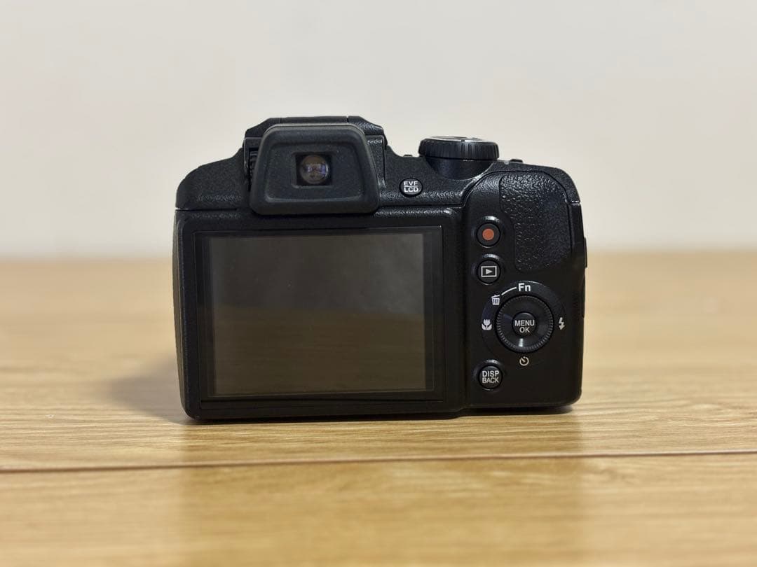 完動品☆フジフィルム FINPIX S9800☆デジタルカメラ FUJIFILM