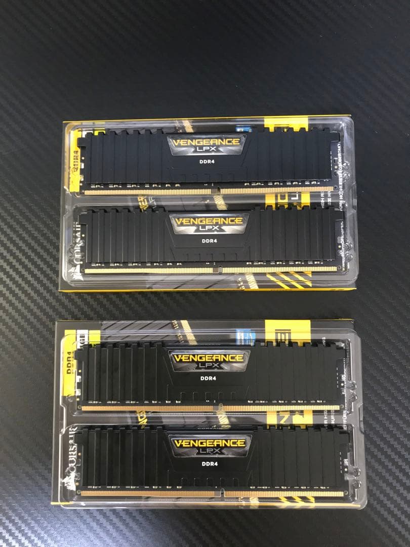 DDR4 128GB CORSAIR Vengeance LPX 32GB 4