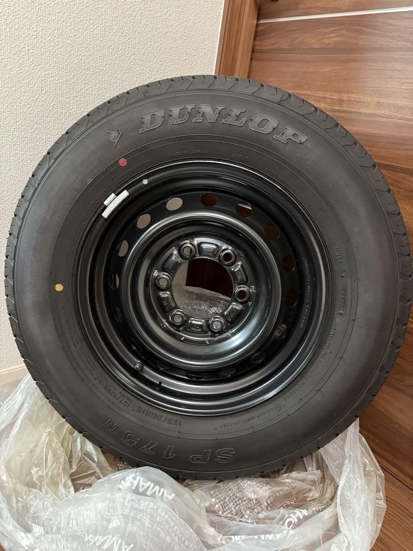 ハイエース　純正タイヤ4本　新車はずし品