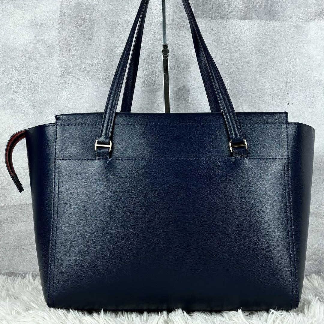 トリーバーチ トートバッグ美品 - レザー（A4可 美品