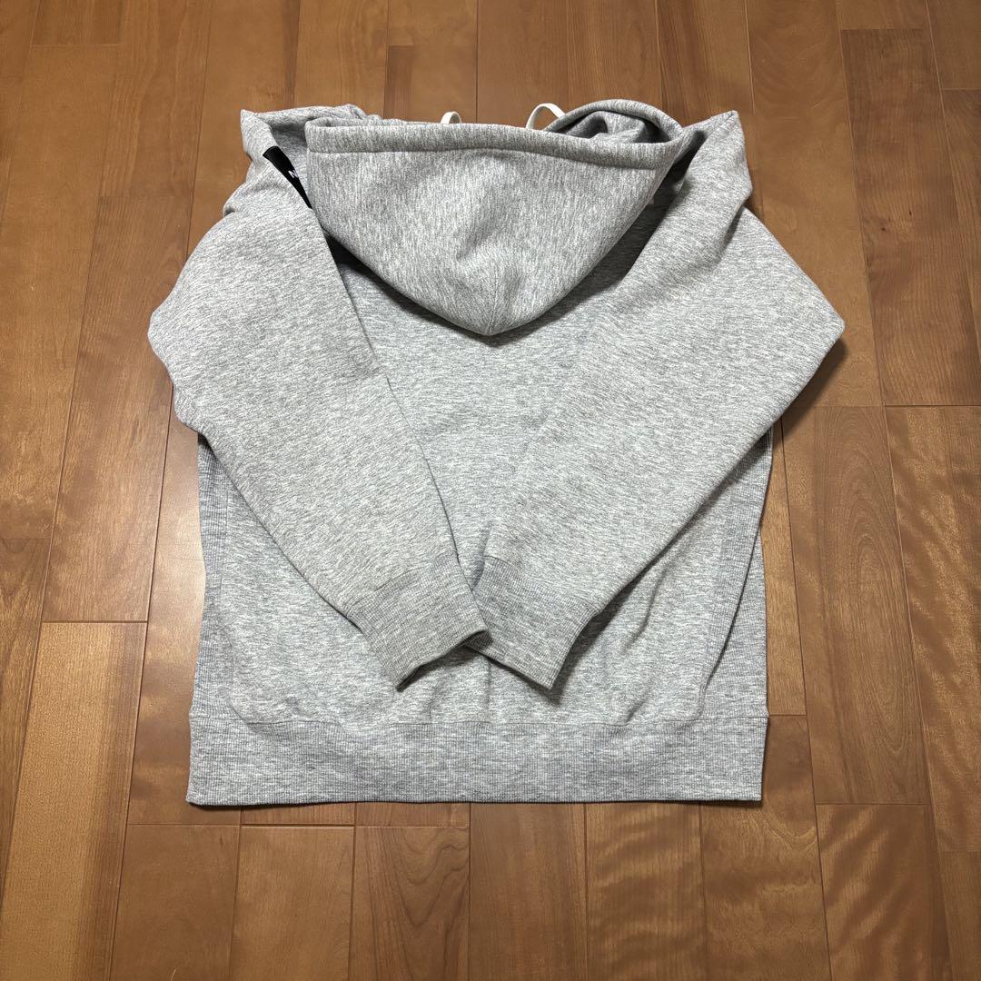 THE NORTH FACEノースフェイス グレー ジップアップパーカー