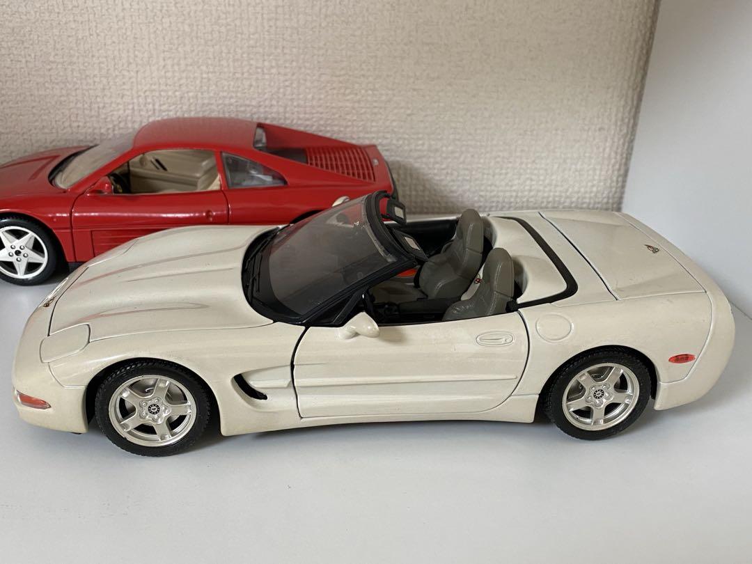 新品未使用　1/18 アメ車　ミニカー　シボレー　コルベットカブリオレ　C5