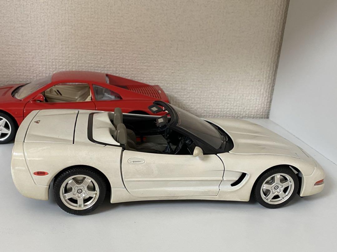 新品未使用　1/18 アメ車　ミニカー　シボレー　コルベットカブリオレ　C5
