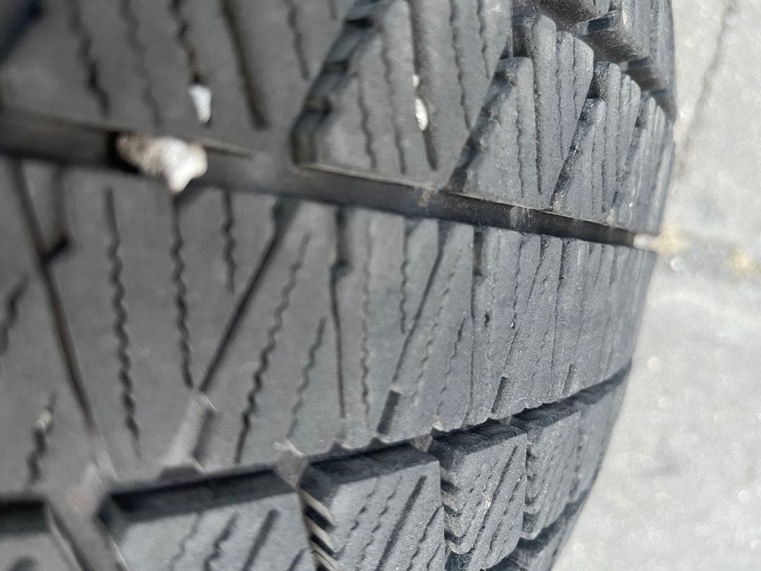 ブリヂストン ブリザック DM-V3 225/55R19 4本セット 2022年 ブリヂストン ブリザック DM-V3 225/55R19 4本セット 2022年