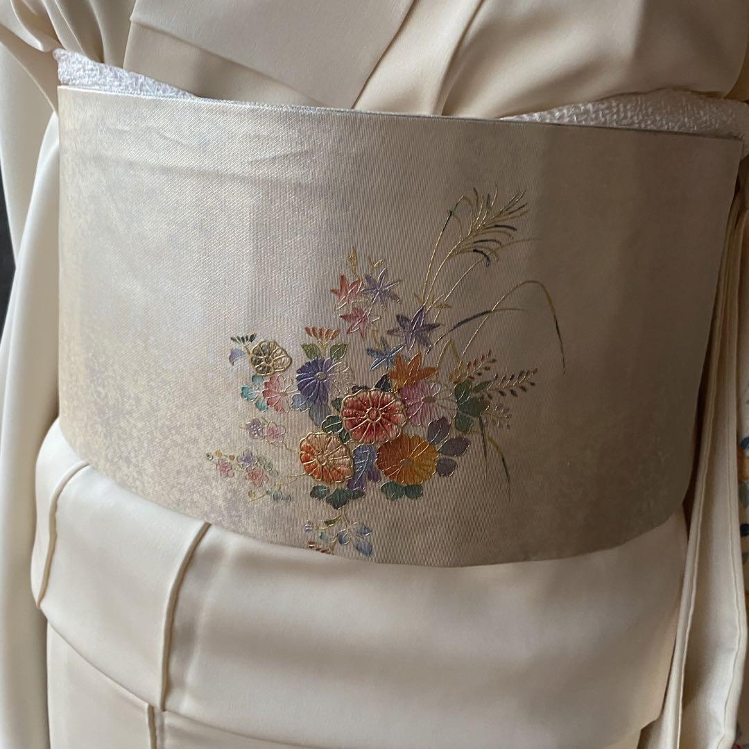 最低価格の しつけ糸を切ったばかりの美品✨螺鈿刺繍のお花 名古屋帯 353 着物・浴衣