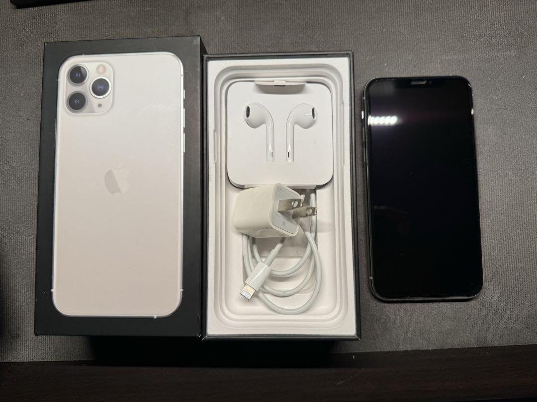 iPhone 11 Pro シルバー 512 GB au④のご連絡お待ちしてます