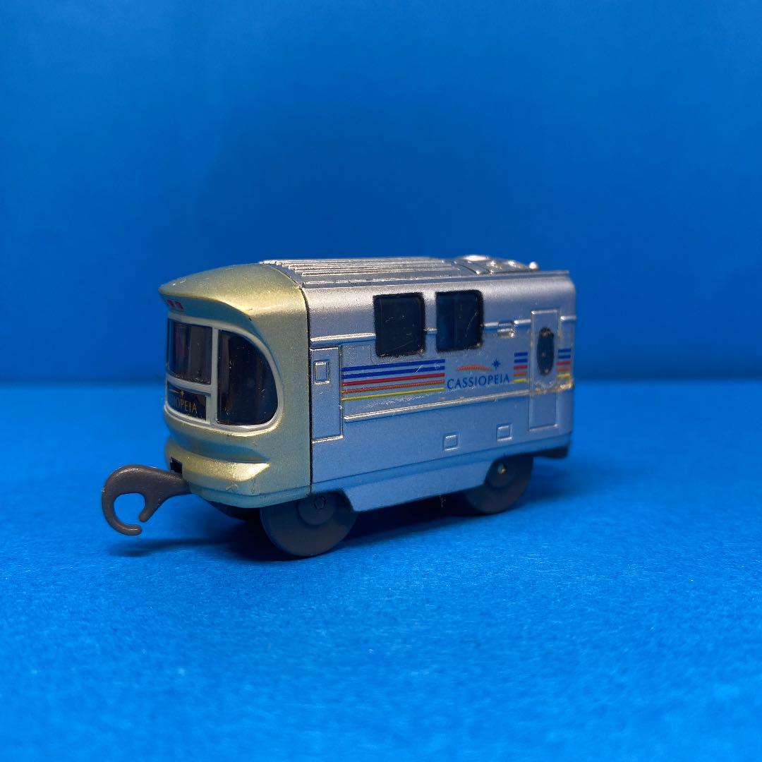 カプセルプラレール カシオペア 中間車 カハフe26 メルカリ カプセルプラレール カシオペア 中間車 カハフe26 メルカリ