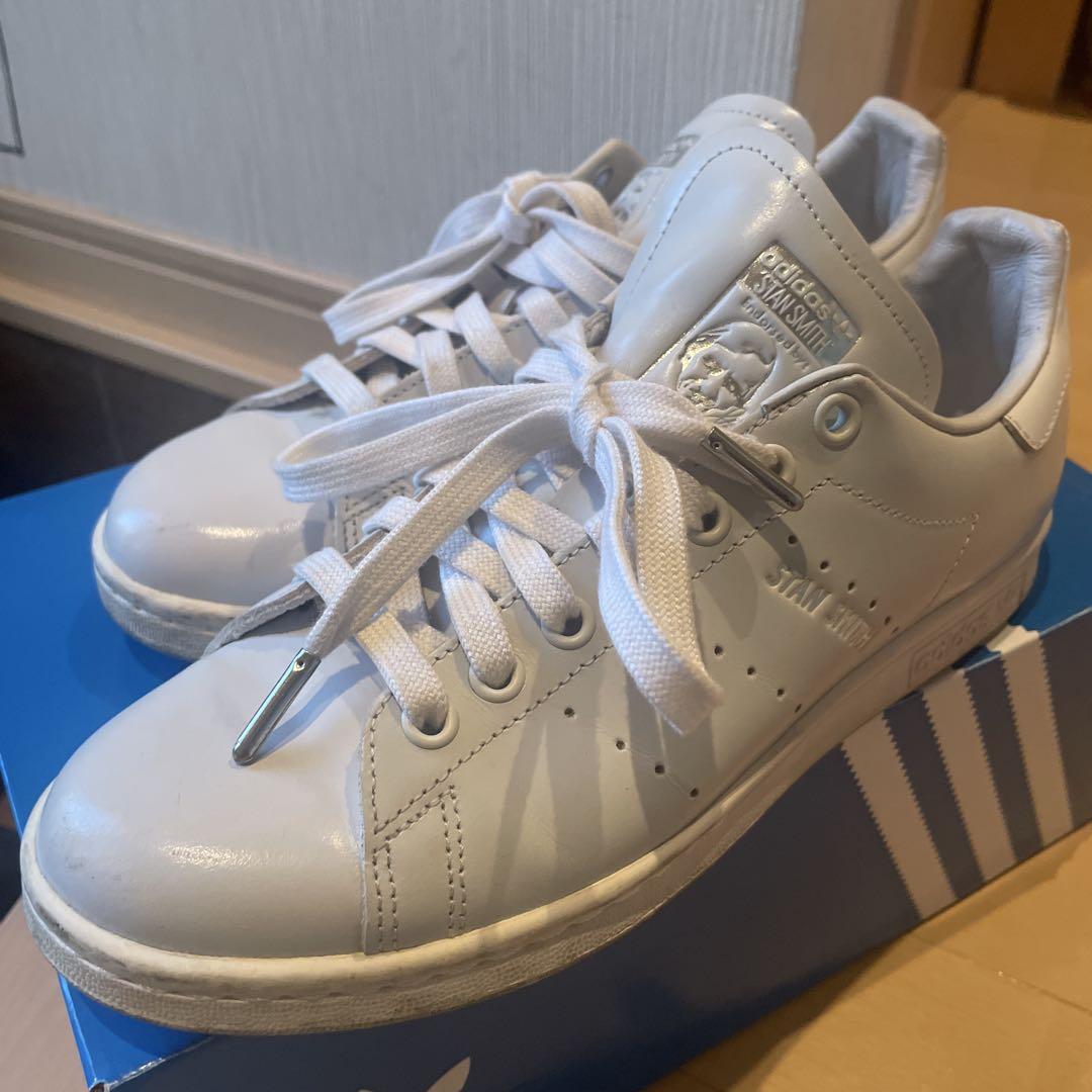 靴 STAN SMITH GRAY (FX1030) 24.5