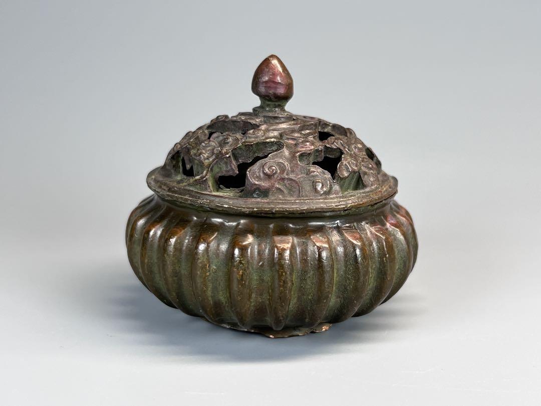♢袴形飾り 透し彫り 三足 香炉 古玩 古美術品 工芸品 香道具 骨董品