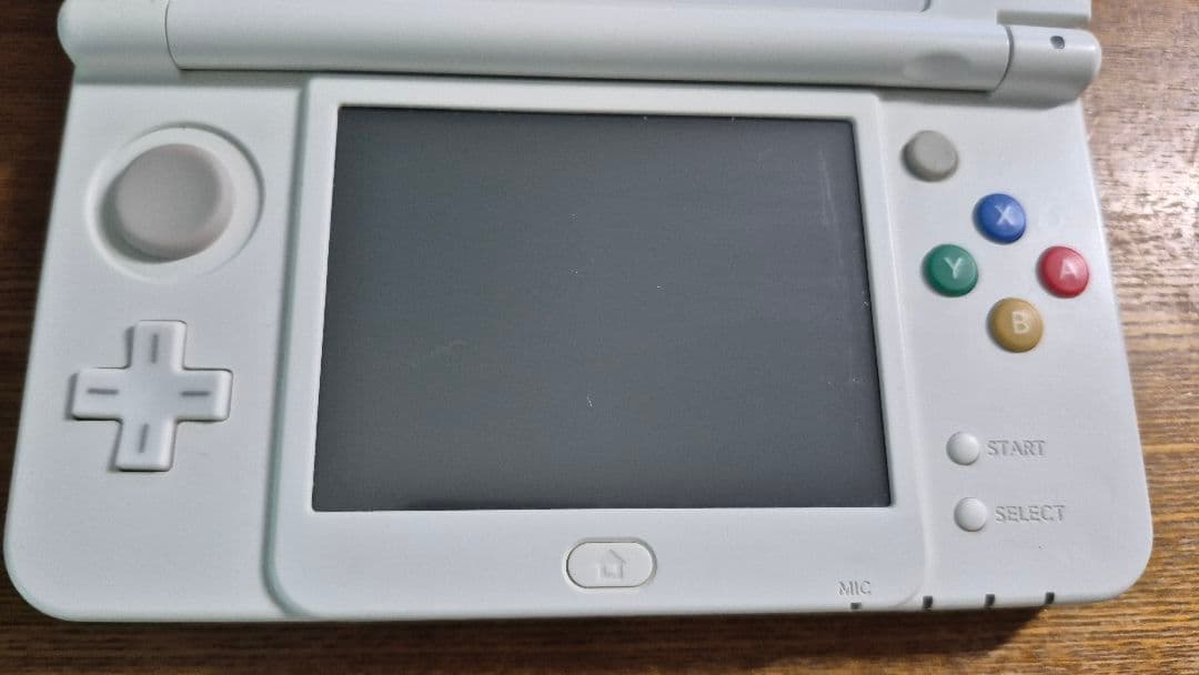 new3ds ホワイト　ジャンク　1102KN