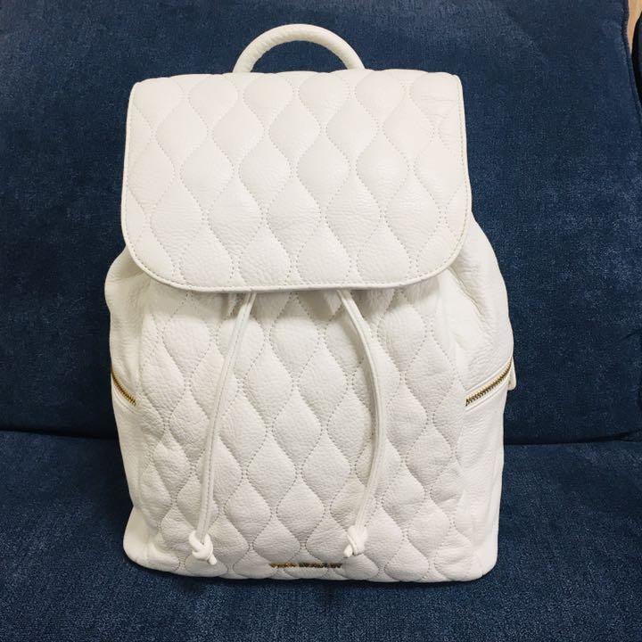 未使用 ヴェラ Quilted Amy Backpack レザー 白