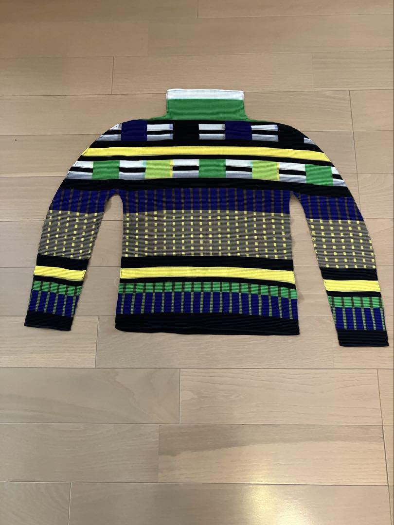 新品 イッセイミヤケ me カットソー