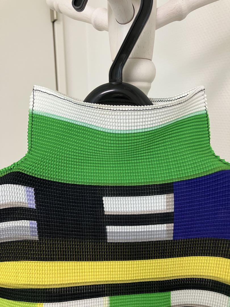 新品 イッセイミヤケ me カットソー