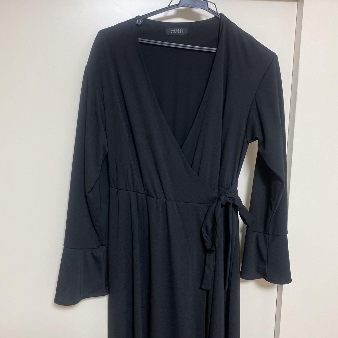BARNEYS NEW YORK 黒ドレス フレアスリーブ