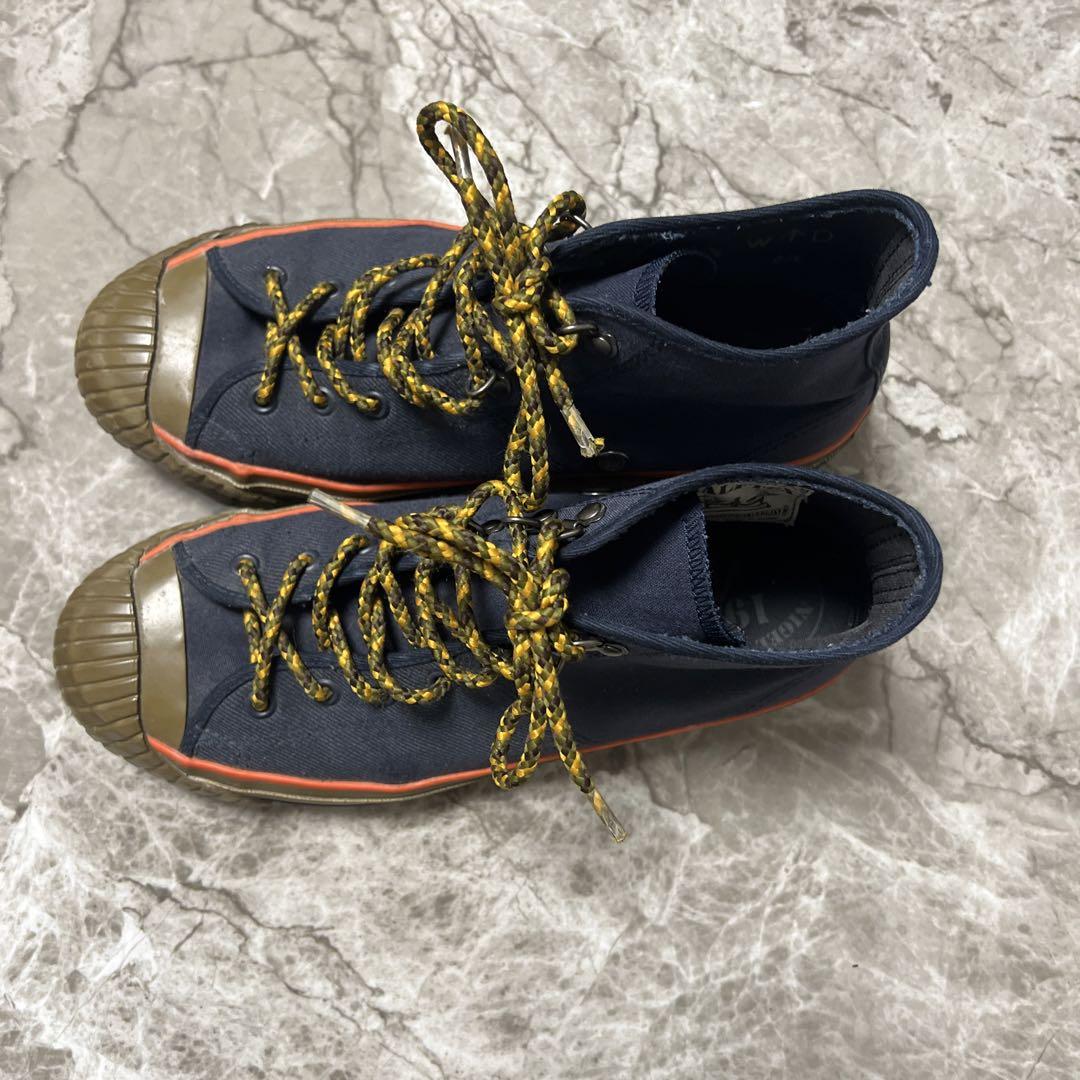 スニーカーNIGEL CABOURN