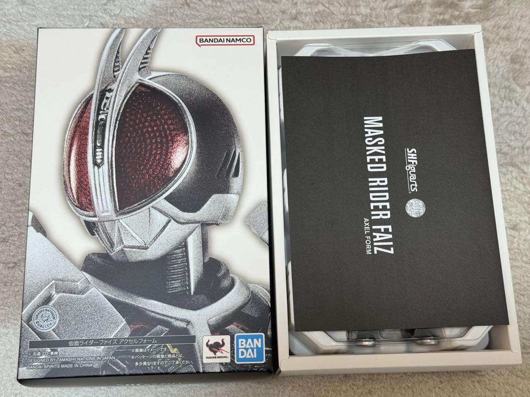 開封品 真骨彫 仮面ライダーファイズ アクセルフォーム