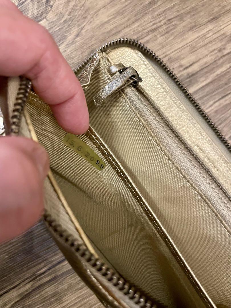 中古　シャネル　CHANEL 長財布　ラウンドファスナー　ゴールド
