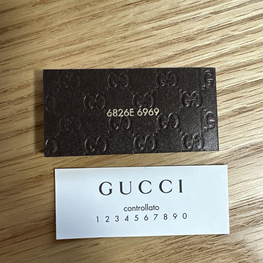 GUCCI シルバー ピアス