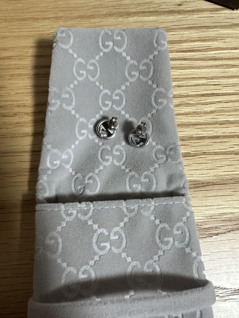 GUCCI シルバー ピアス