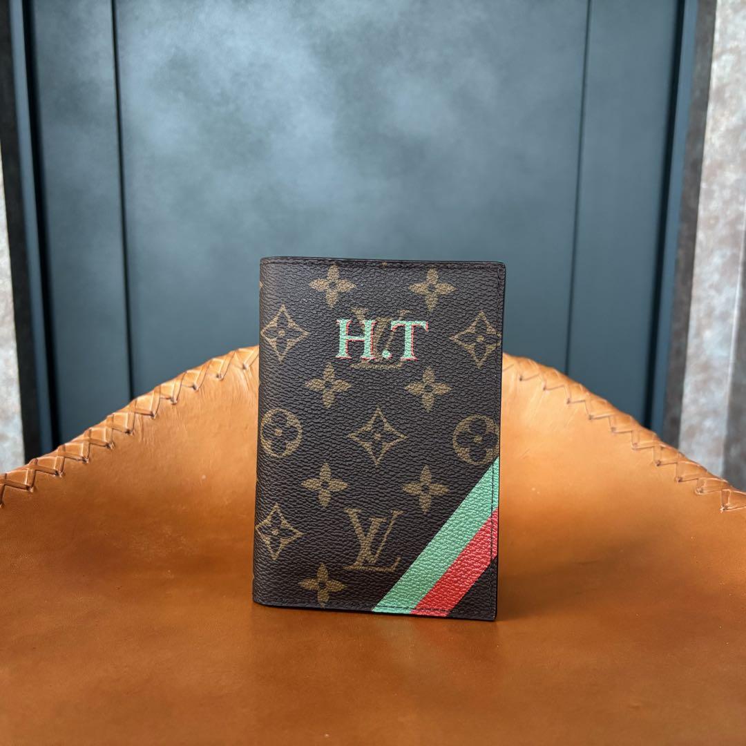 Vuitton クーヴェルテュール