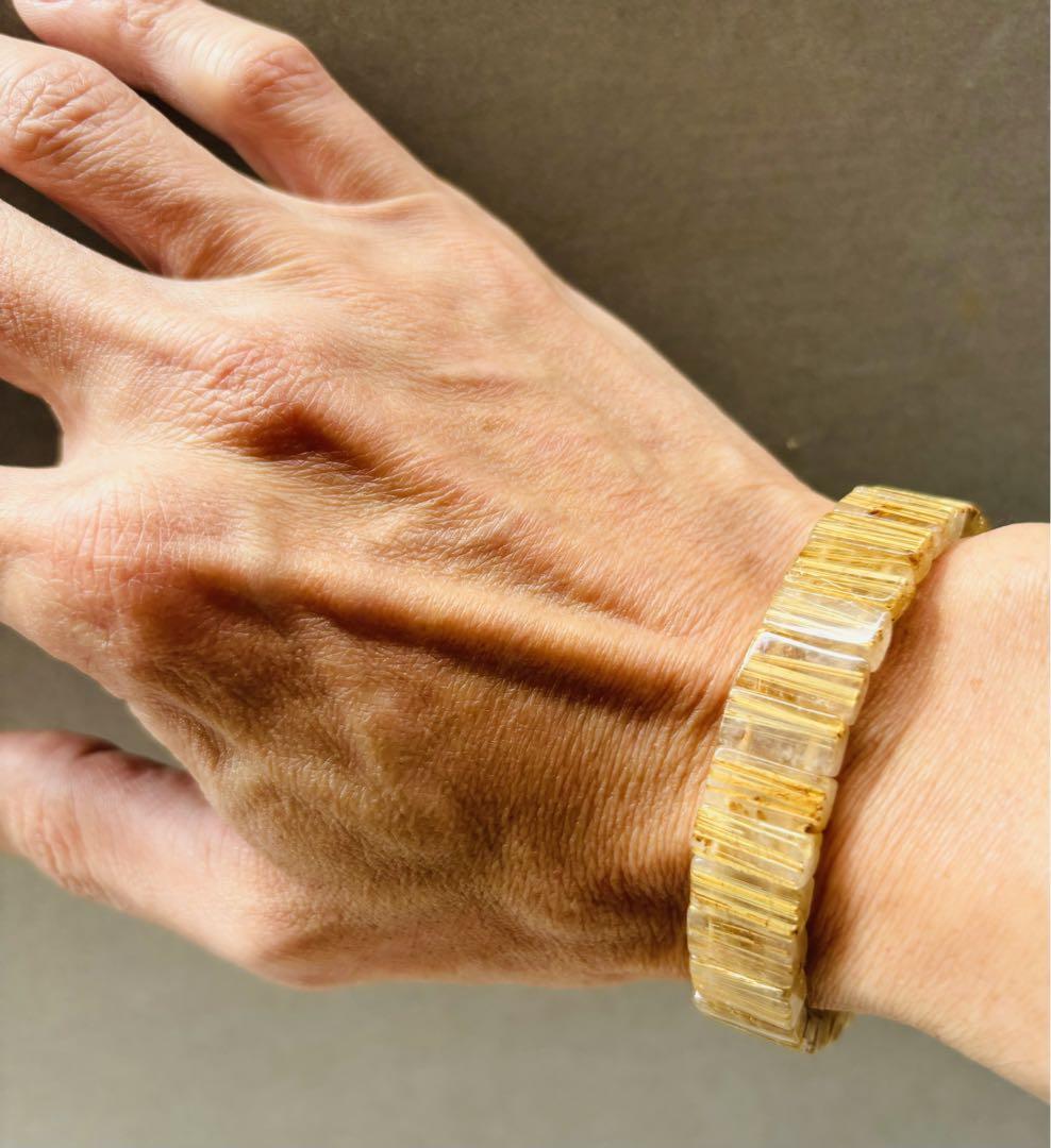 良質　針多めルチルクォーツバングル　針水晶ブレスレット