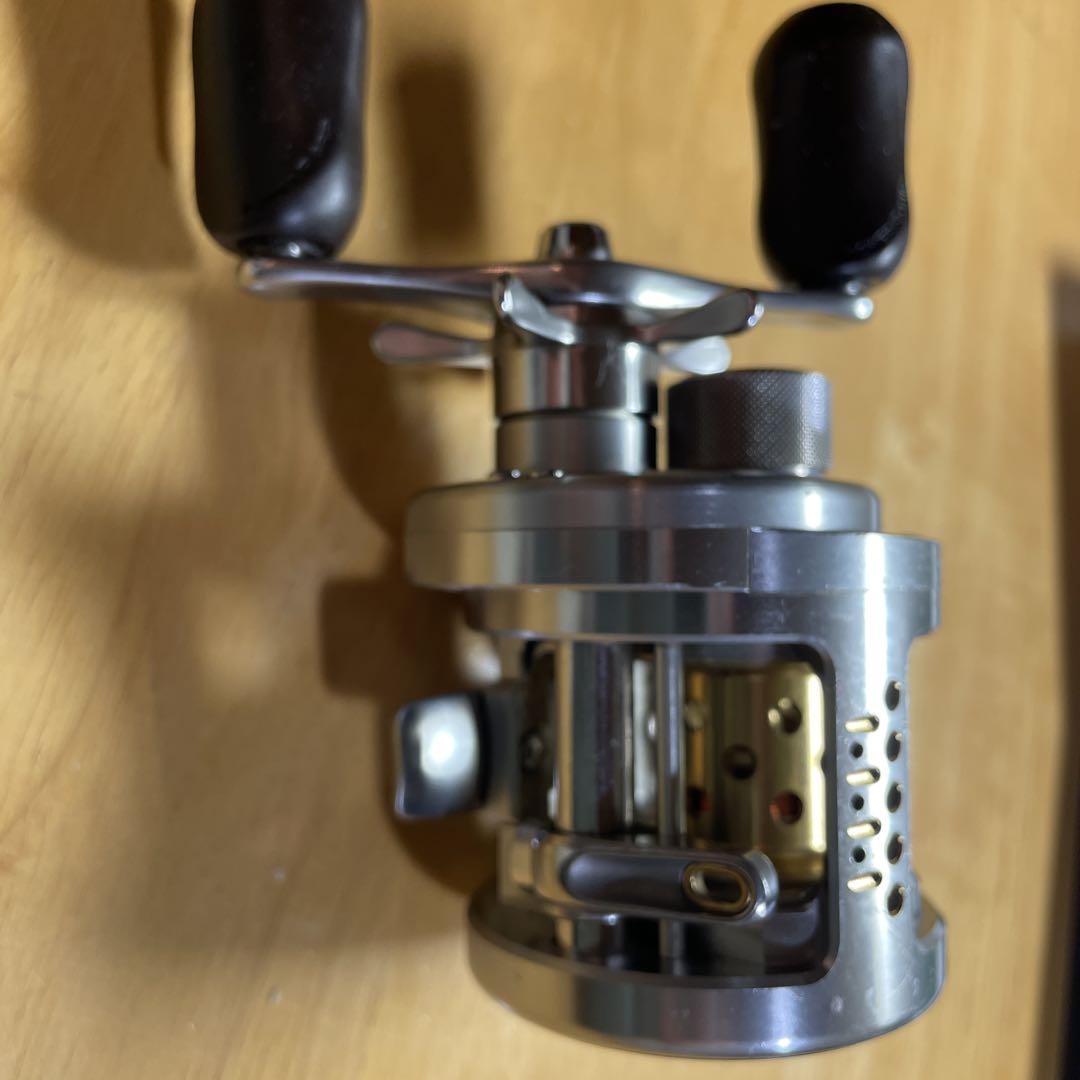 リール SHIMANO 04 CULCUTTA CONQUEST 100DC