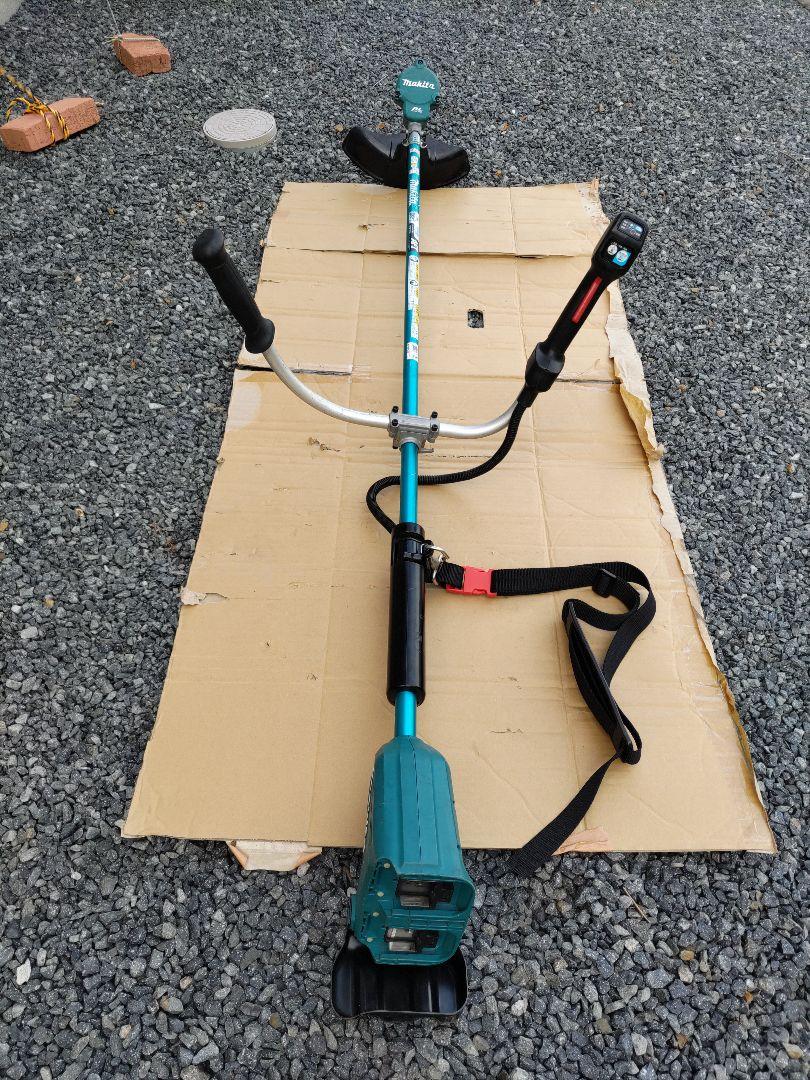 マキタ　MUR368AD 草刈機　36v　中古品 本体のみ