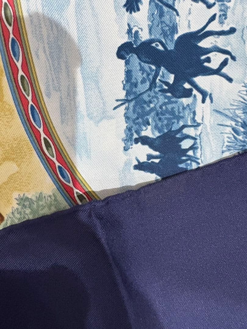 HERMES シルクスカーフ 90cm x 90cm HERMES シルクスカーフ 90cm x 90cm