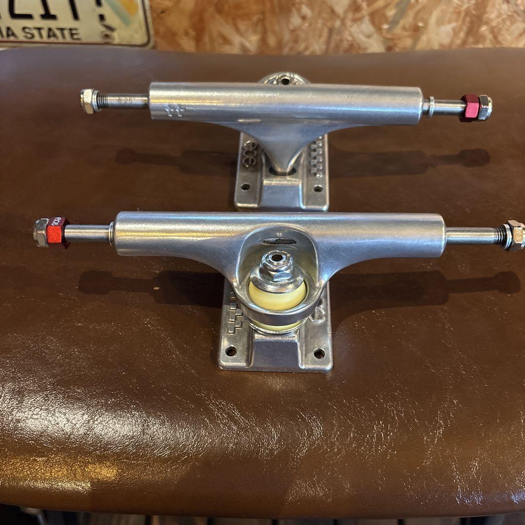 ACE TRUCKS AF1 LOW 44 トラック