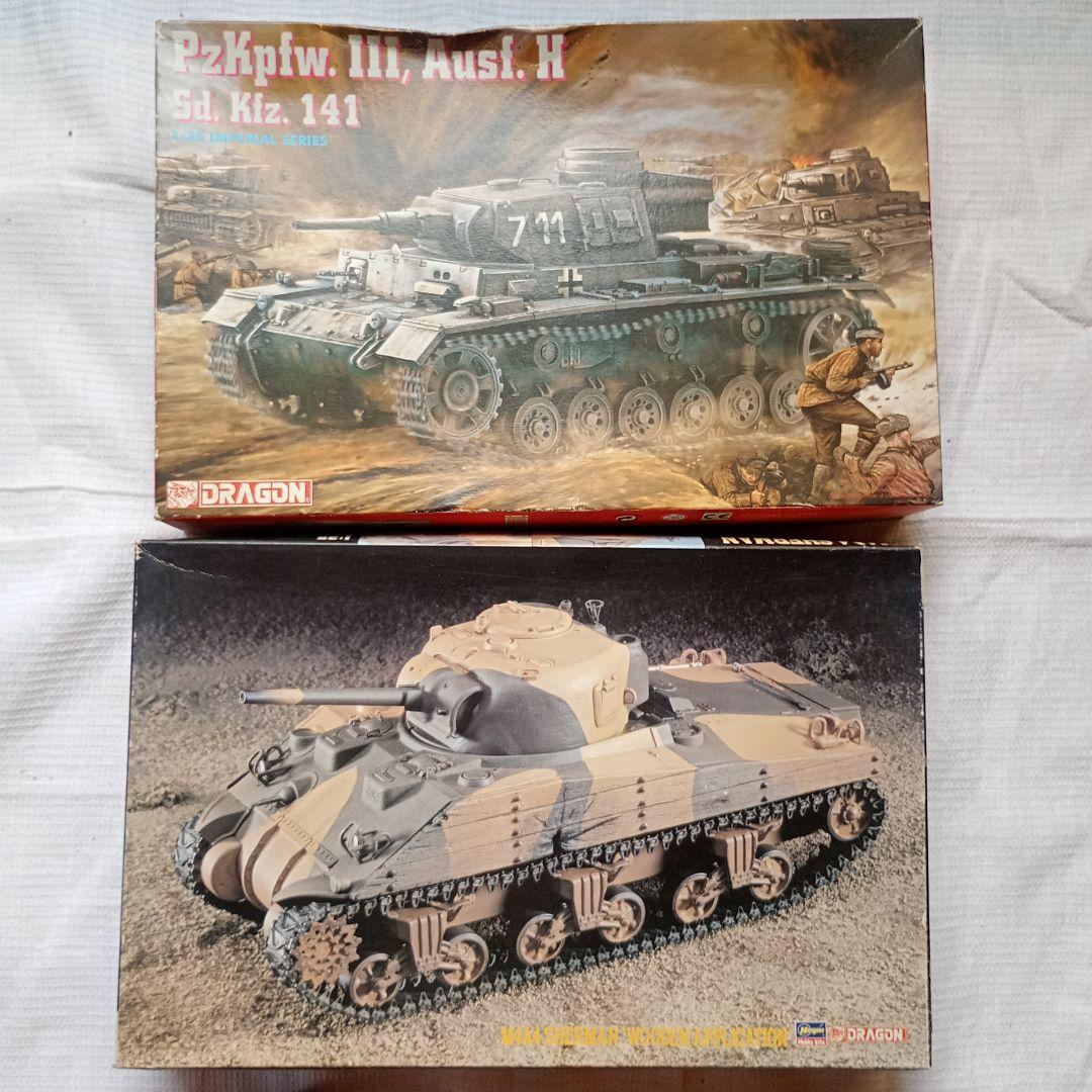 PzKpfw III Ausf. H & M4A4 シャーマン
