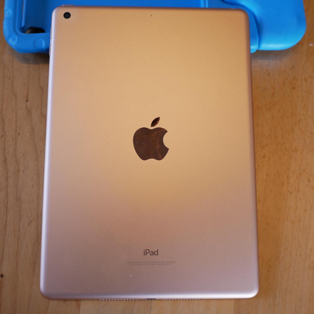 Apple iPad 第6世代 128GB wifiモデル ゴールド本体