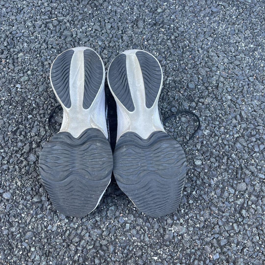 [アキラ]Nike テンポネクスト% 黒