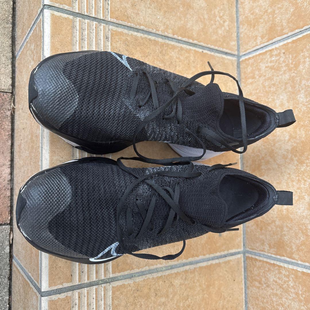 [アキラ]Nike テンポネクスト% 黒