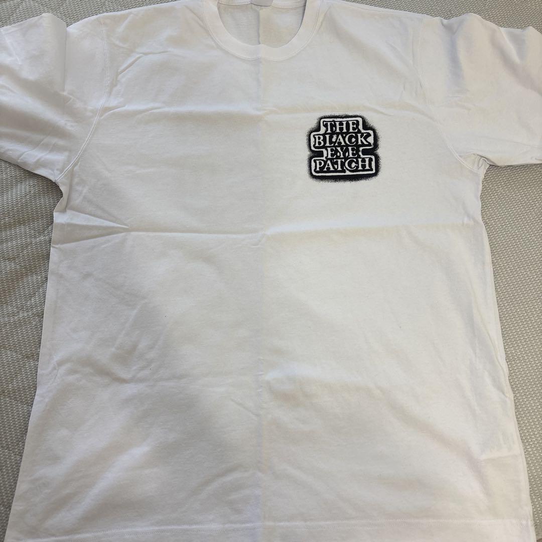 THE BLACK EYE PATCH×MOUSSY ロゴプリント Tシャツ