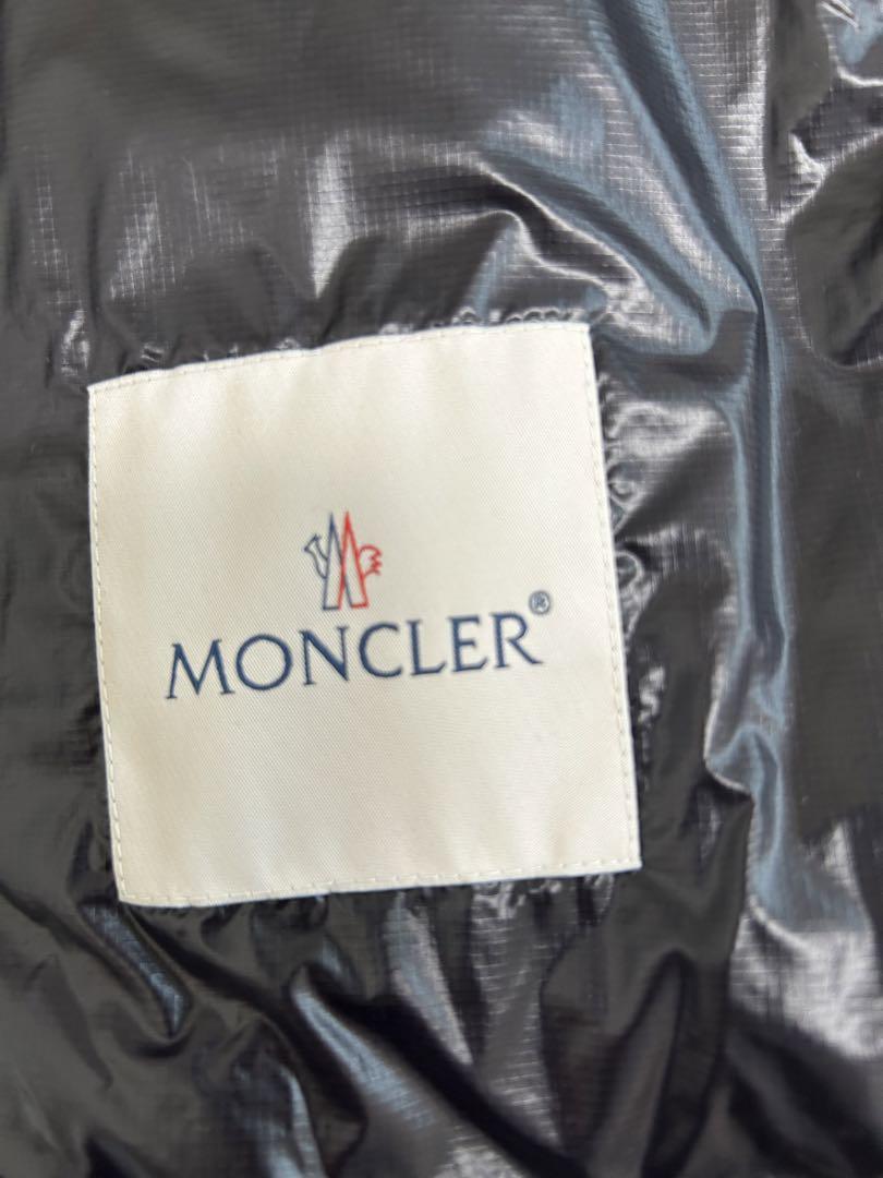 ⭐️MONCLER モンクレール　フード付きダウンジャケット