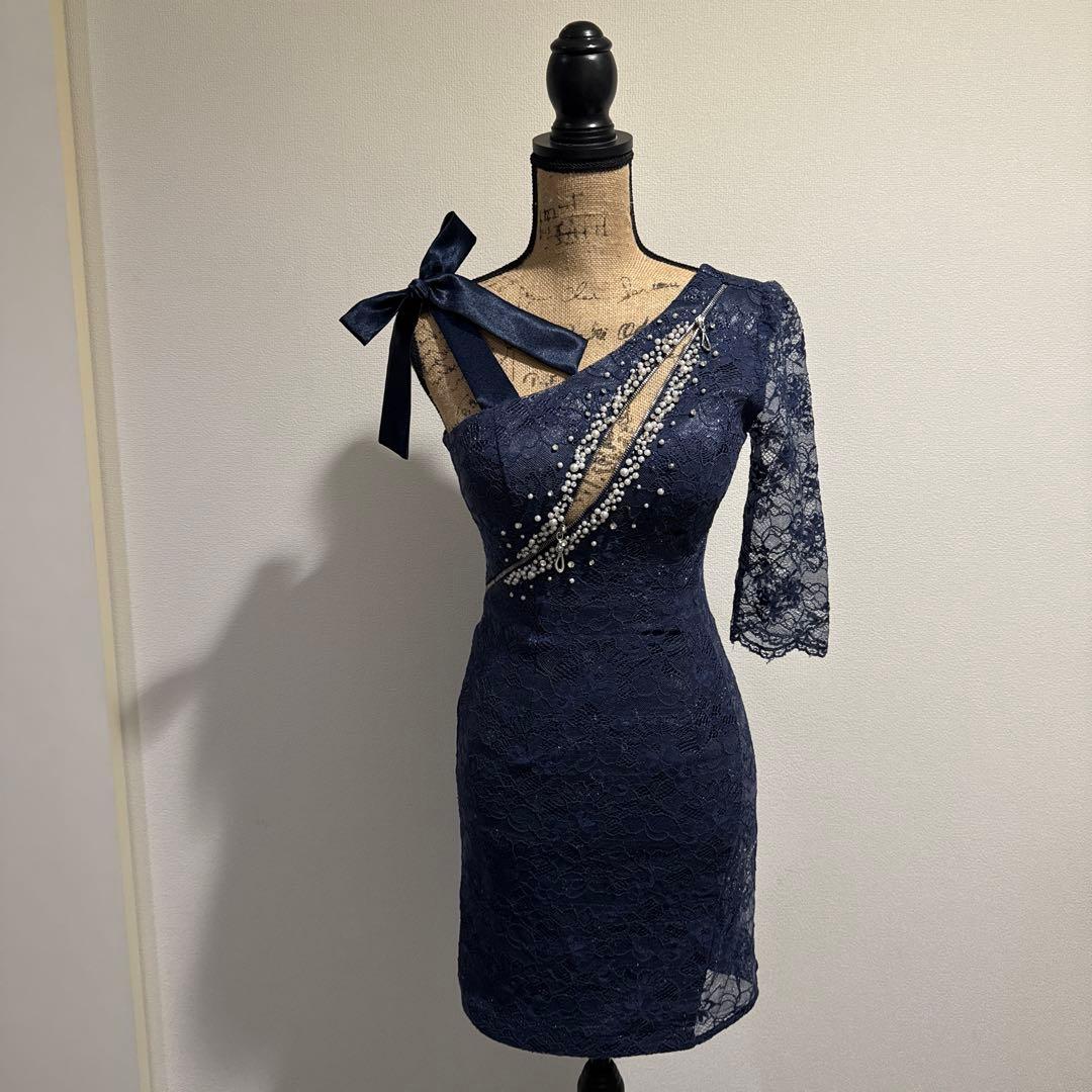 an ビジュー ネイビー 総レース アシメトリードレスM Andy