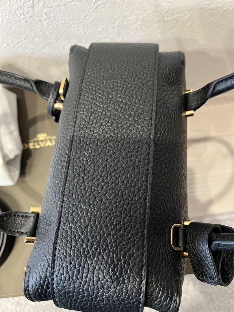 DELVAUX デルヴォー